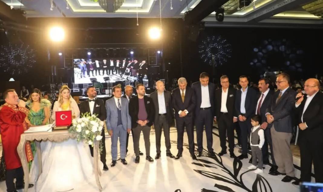 Gaziantep'in Siyaset ve İş Dünyası Bu Nikah ve Düğünde Buluştu! Muhteşem Düğünde Neler Yaşandı? 7